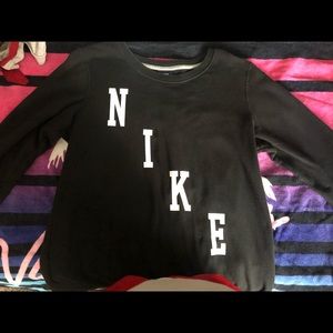 Nike Sweaters - Nike pullover Nike Sweaters - Nike pullover